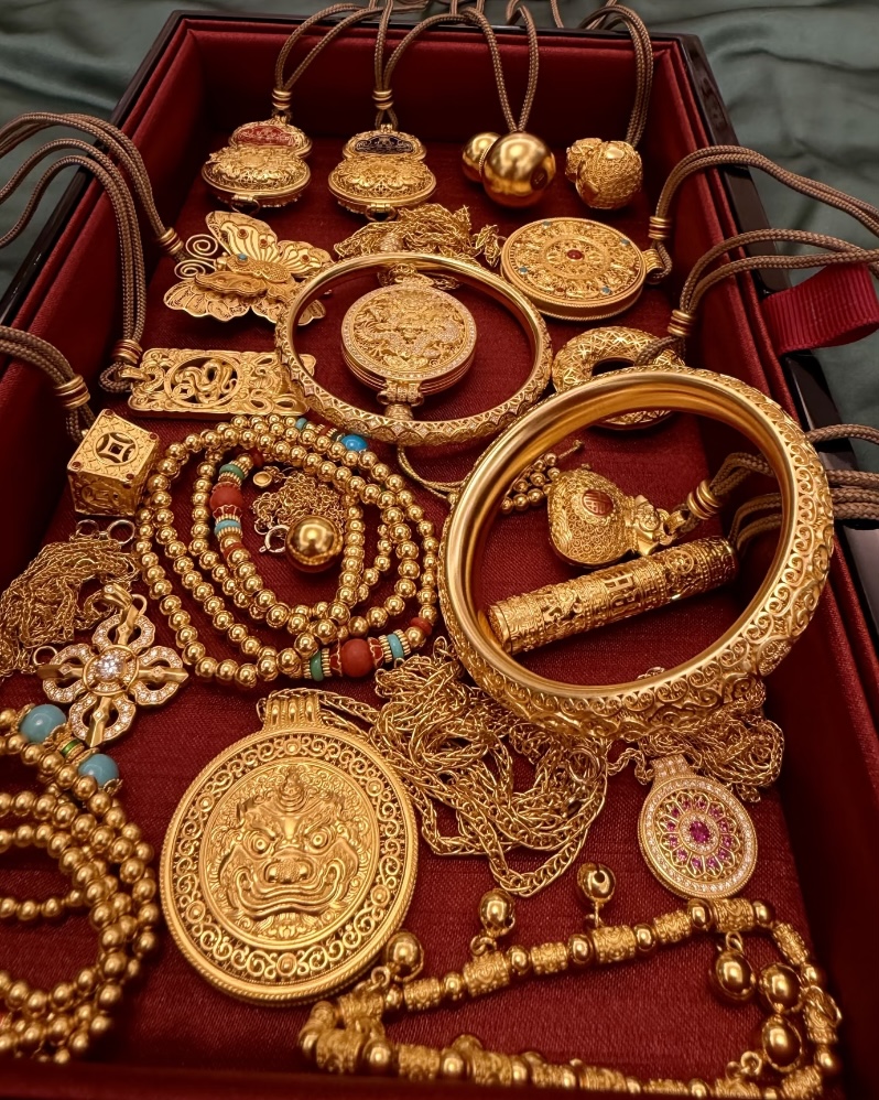 黄金回收服务场景示意图